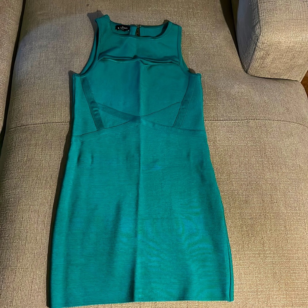 Bebe women’s medium bandeau dress in dynasty green